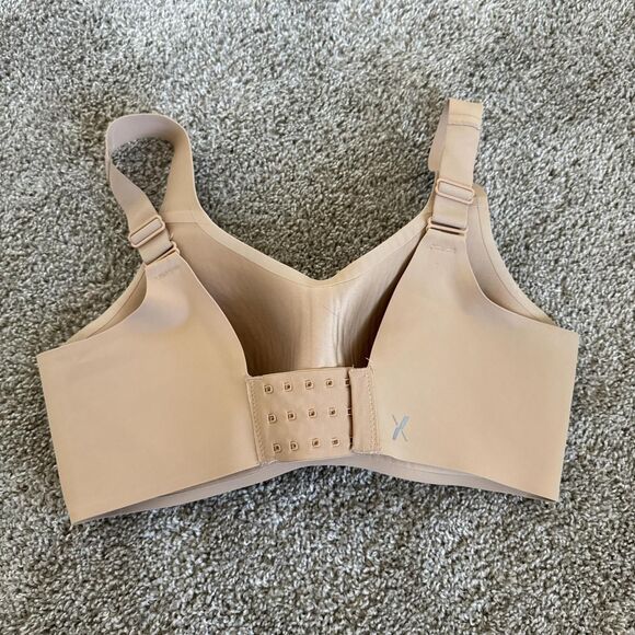 Knix padded catalyst sports bra - 32/34 C/D cup - Picture 3 of 6